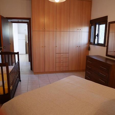 Ferienwohnung Kosta'S House Stavrós Zimmer foto